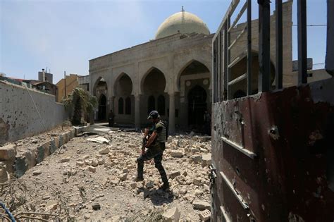 mosul defeat leaves isis   survive  years