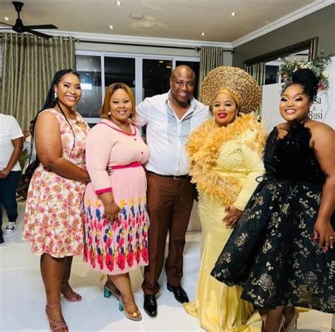 musa mseleku proudly shows  polygamous family   pictures ghanammacom