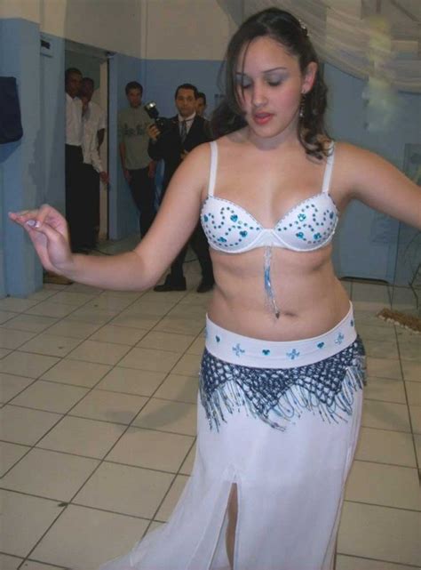 belly dancing arab girls