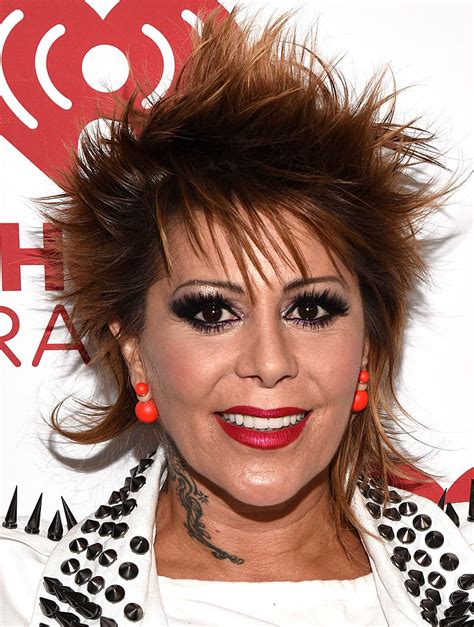 asi ha cambiado alejandra guzman  traves de los anos revista