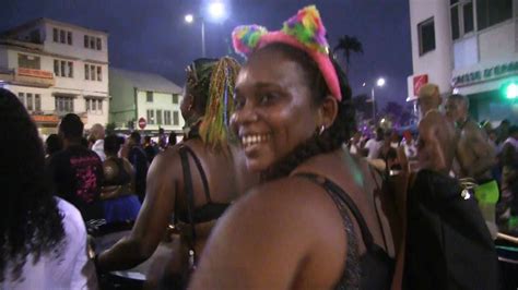 au coeur du vide avec gwanaval carnaval fort de france  youtube