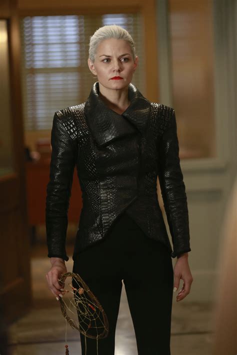 Emma Swan 5 10 Broken Heart Once Upon A Time Hook And Emma