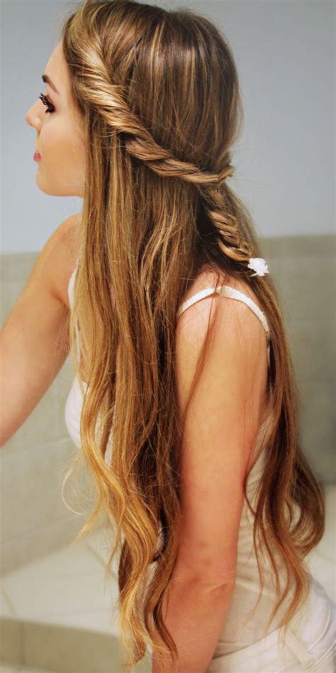 10 coiffures simples pour les cheveux longs que vous pouvez créer en 10