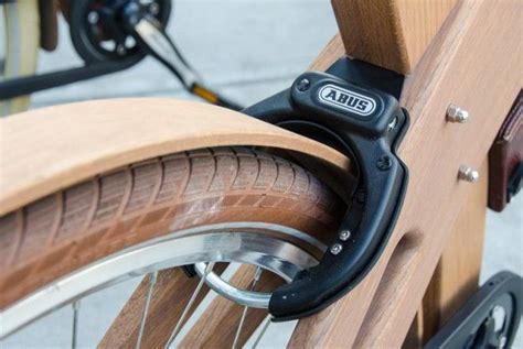 worlds  electric wooden bike debuts  nycxdesign wooden bike bike electric bike
