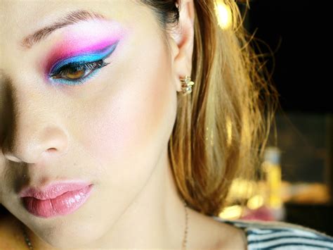 ways  apply bright makeup wikihow