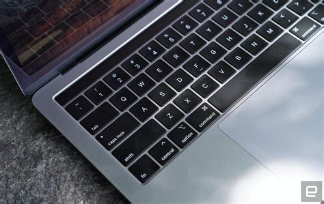 apple   fixed  macbook pro keyboard engadget