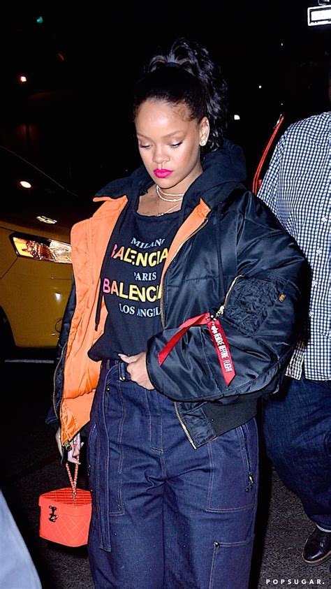 rihanna wearing an engagement ring in nyc december 2017