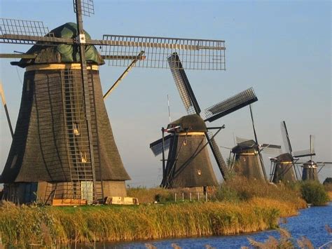 The Windmills Of Kinderdijk Amusing Planet