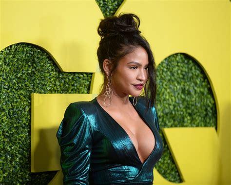 cassie ventura cleavage the fappening 2014 2019 celebrity photo leaks