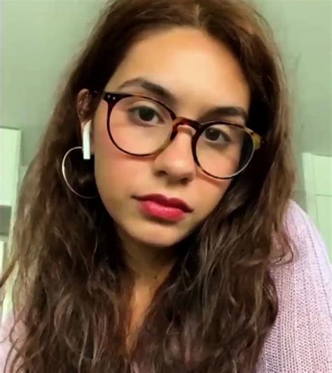 Alessia Cara Alexia Favs Beautiful Women Gryffindor Glasses