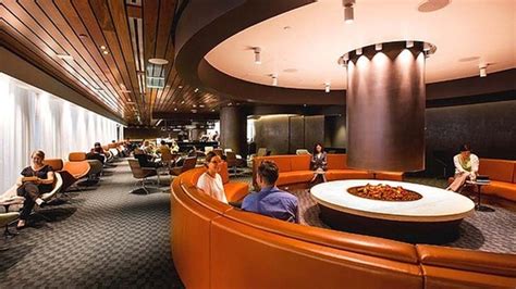 luxury business lounge  los angeles international airport