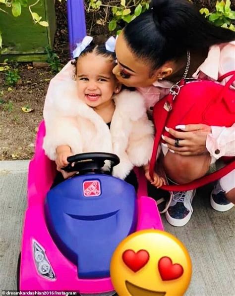 rob kardashian shares adorable snap of daughter dream as he continues