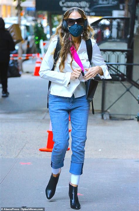 Sarah Jessica Parker Is Overpowered On A Walk Through New