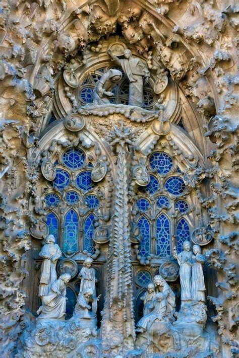 detail  la sagrada familia barcelona antoni gaudi barcelona architecture sacred