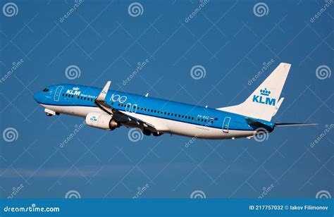 airplane klm royal dutch airlines    barcelona el prat airport board number ph bxz