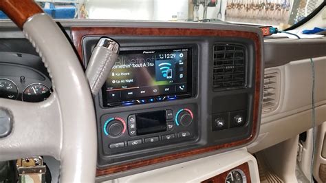aftermarket stereo installation double din cadillac escalade  bose