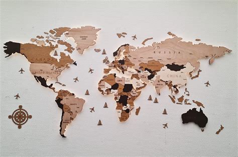 harta lumii  din lemn diverse marimi optiune led
