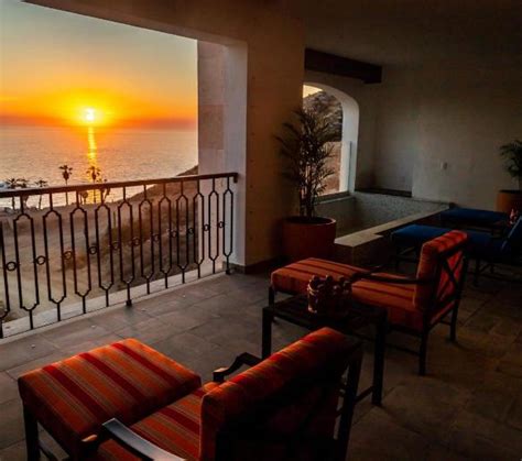luxurious  bedroom  plunge pool  private balcony vista
