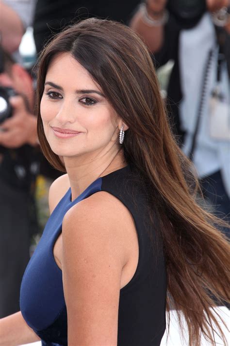 penelope cruz is a spanish actress and model penelope