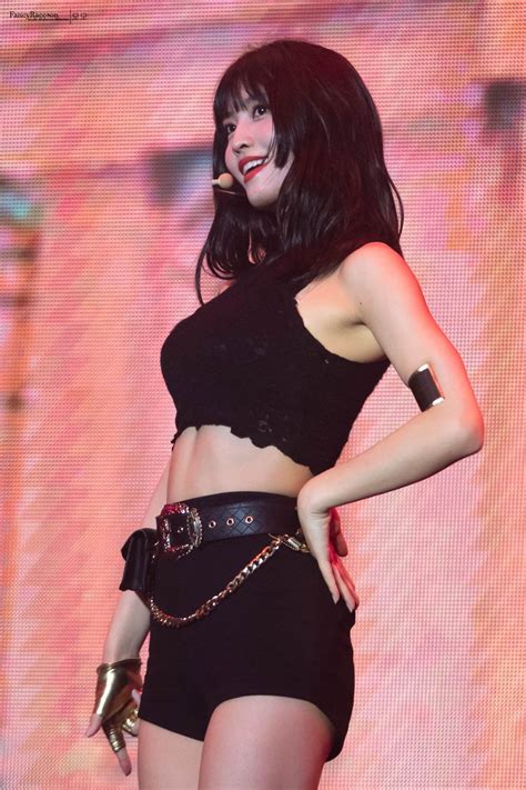15 Times Twice’s Momo Showed Off Her Stunning Body