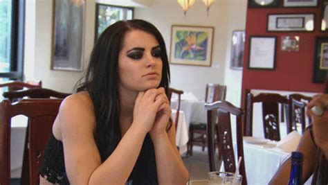 Nikki Bella Calls Brie Bella A Big Fat Bully Foxy Learns Her