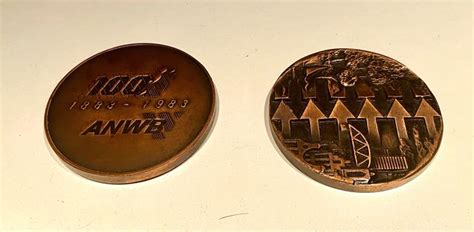embleemmascottekenteken   bronzen munt  jarig catawiki