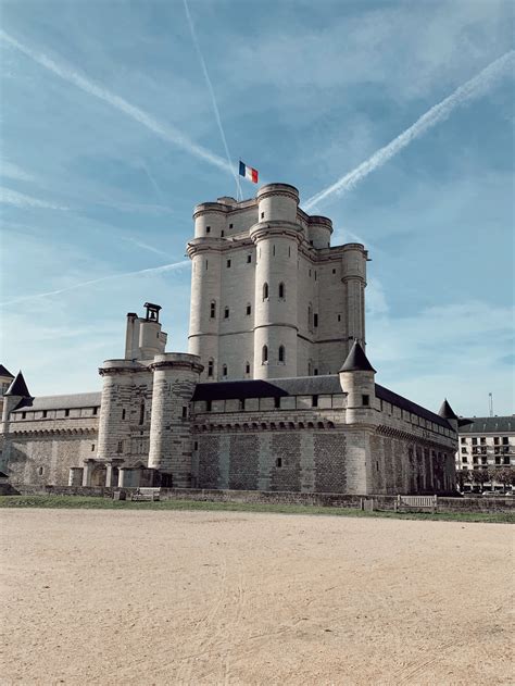 day visit  chateau de vincennes lessenziale