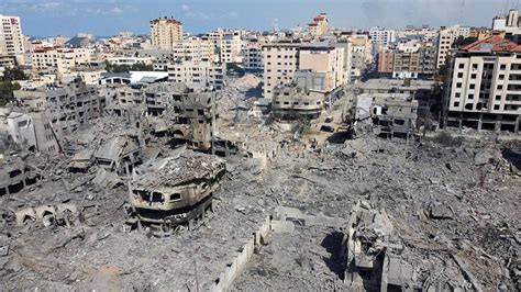 palestinians  fear  israeli airstrikes continue  hamas