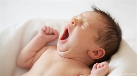misreading  newborns sleep cues