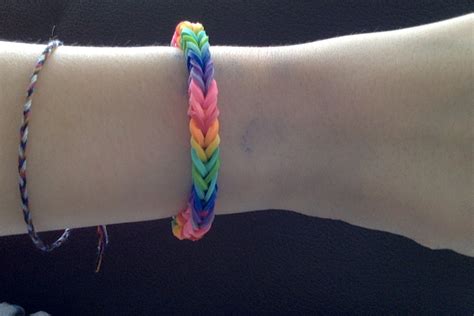 rubber band bracelets rainbow multicoloured