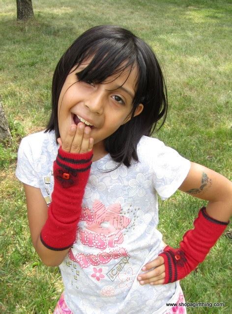 so cute girls fingerless gloves ~ machine wash and wear a girl thing pinterest gloves so