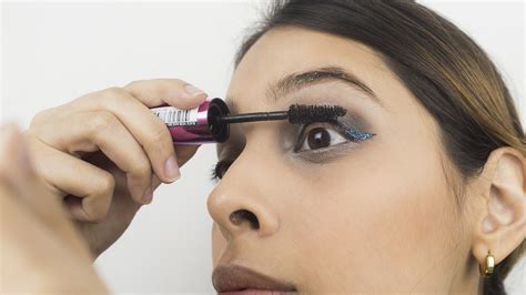 3 ways to apply glitter eye makeup wikihow