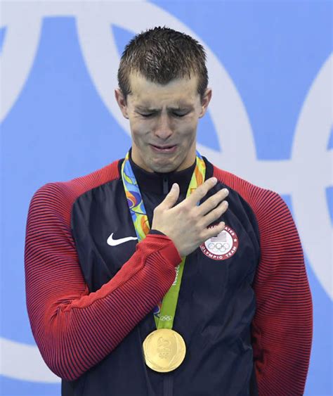 usa s ryan held cries on the podium while listening to the