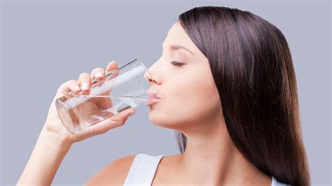 side effects  drinking water  standing healthshots