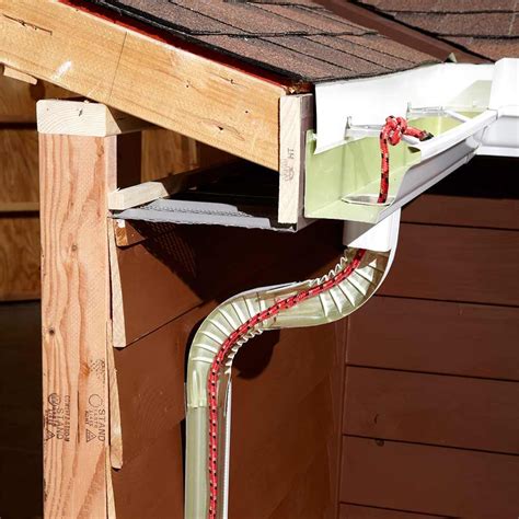 wood  gutters  guide  keeping  home safe  dry artourney