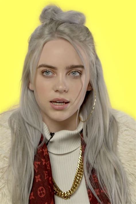 billie eilishs hairstyles hair colors steal  style silver blonde hair styles hairstyle
