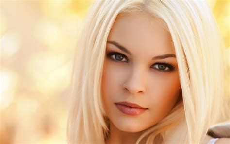 Amazing Cute Blonde Wallpaper Free Wallpapers