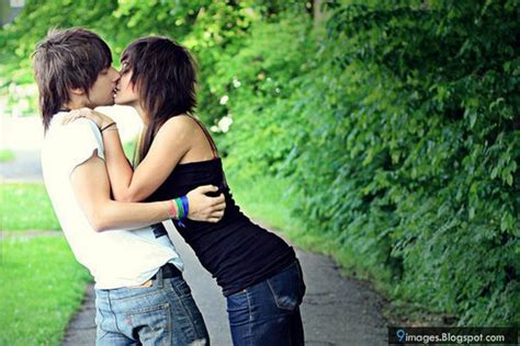 kissing emo couple hug hold affection romantic
