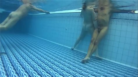 underwater horny couple xvideos