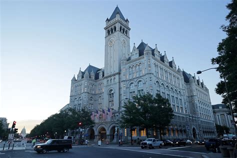 donald trump opens  hotel    mile   white house