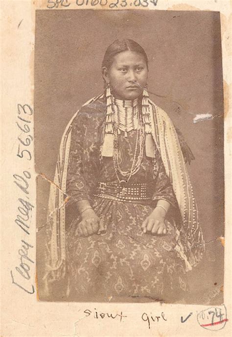 1800s 1900s Portraits Of Native American Teen Girls Show