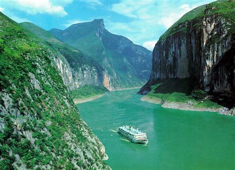 yangtze river china travel  blog