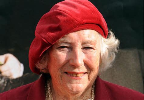 ‘we’ll Meet Again ’ Vera Lynn Promised Wartime Britain At 100 She’s