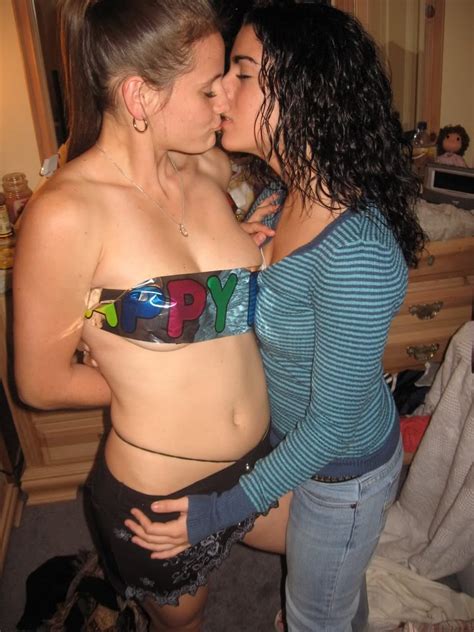naughty pixxx drunk amateur lesbian party pics
