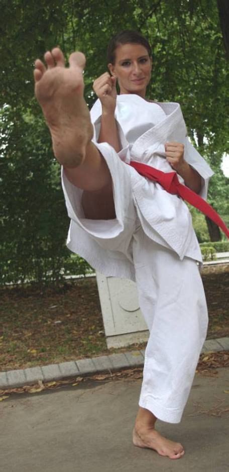 Pin By James Colwell On Karate Martial Arts Girl Martial Arts Women
