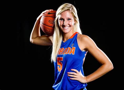 Check Out Pictures Of The University Of Florida Gators Womens Team At