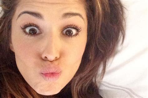 Cheryl Cole Posts Barefaced Selfie On Instagram But Still Hasn T