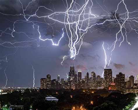 lightning strike  chicago   couple weeks  chicago  lightning strikes