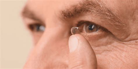 types  contacts  astigmatism   choose optometrist