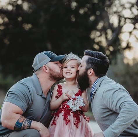 girl s adorable photoshoot with 2 dads goes viral hint
